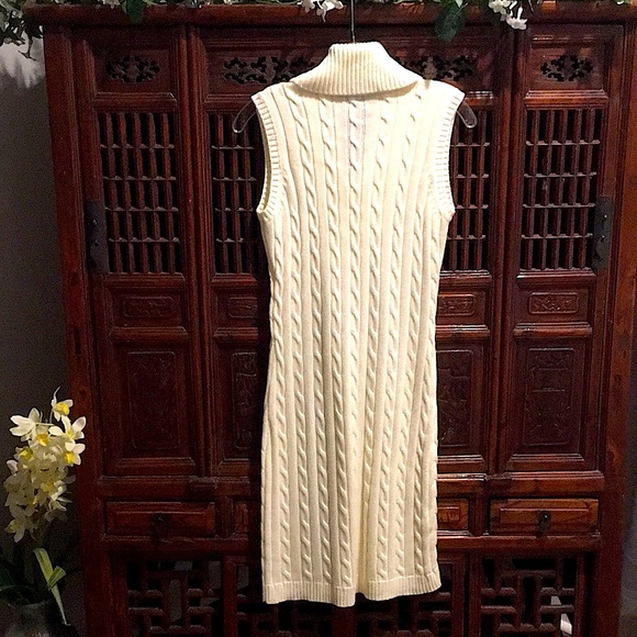🍁5/$40. Calvin Klein Sleeveless Sweater Dress Small - Picture 2 of 4